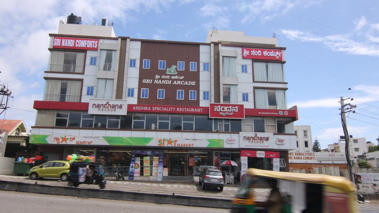 Sri Nandi Comforts Hotell Bangalore Exteriör bild
