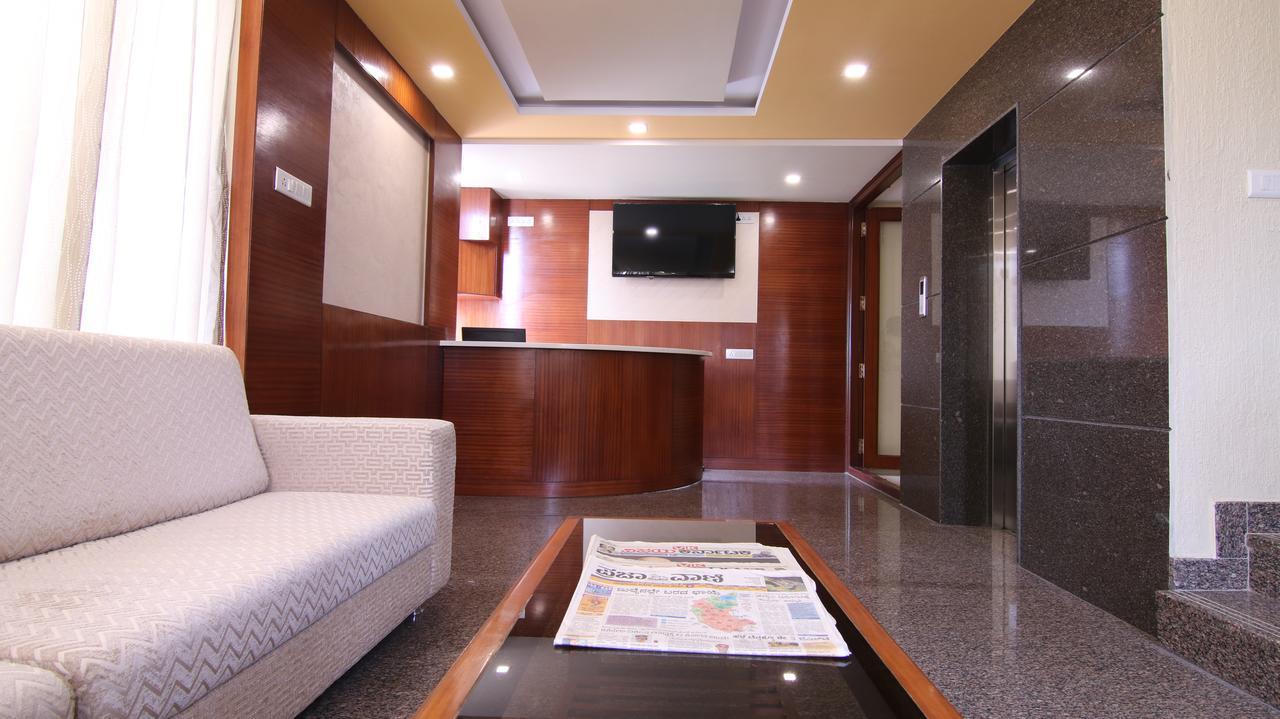 Sri Nandi Comforts Hotell Bangalore Exteriör bild