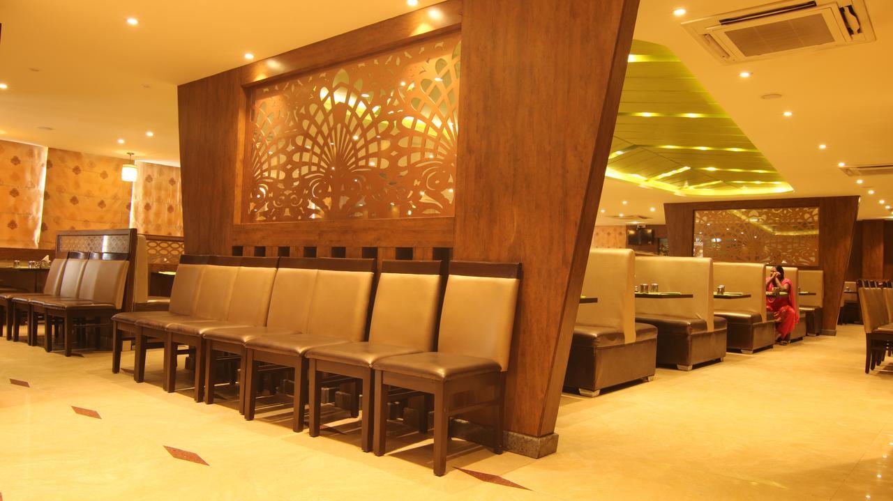 Sri Nandi Comforts Hotell Bangalore Exteriör bild